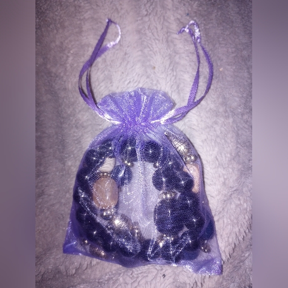 Elegant Beaded Bracelet Set - 4 Stone Brackets In Organza Bag - Picture 5 of 5